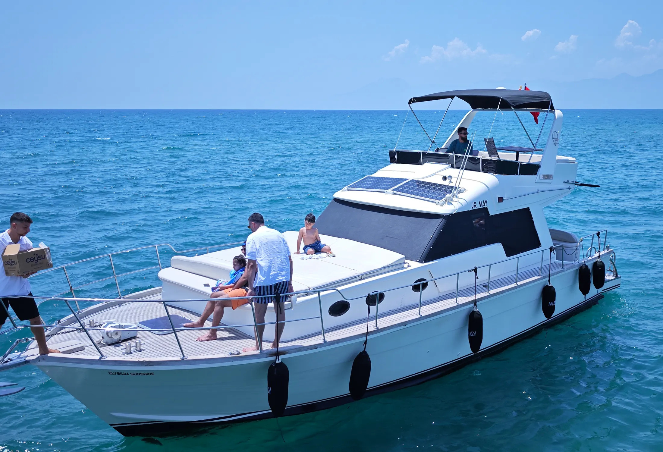 Belek Yacht Rental Focus Jr.May – Exclusive Yacht Belek